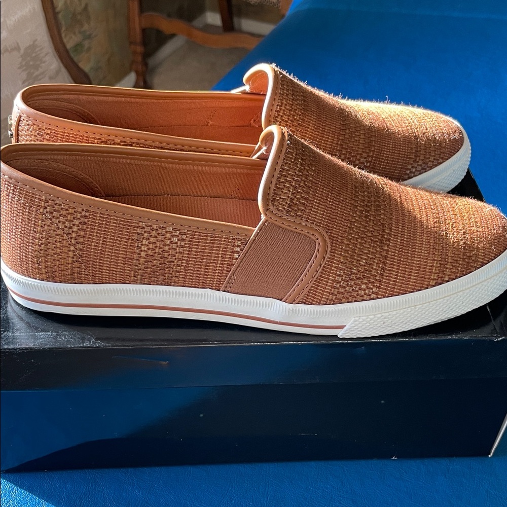 Lauren Ralph Lauren Women's Slip-On Loafers - Picture 5 of 7